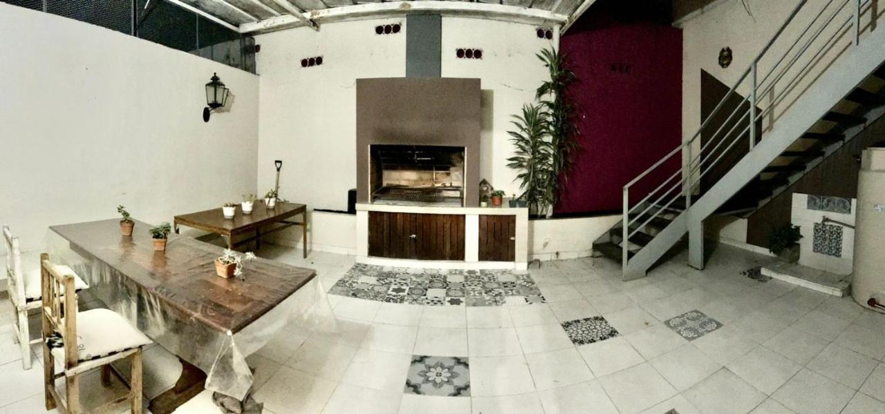 Casa Alvarado Hostel Salta Eksteriør billede