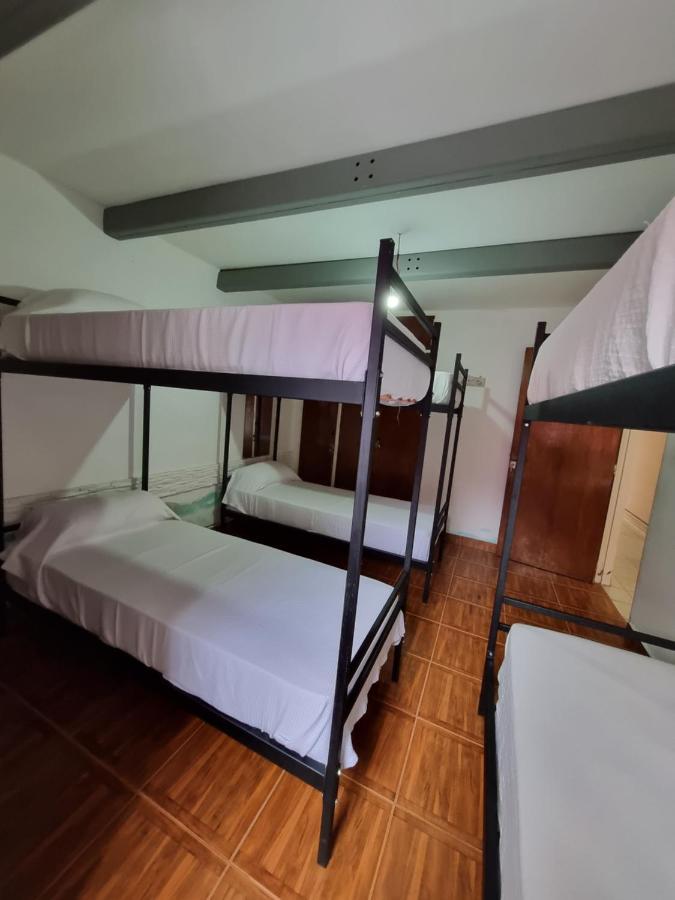 Casa Alvarado Hostel Salta Eksteriør billede