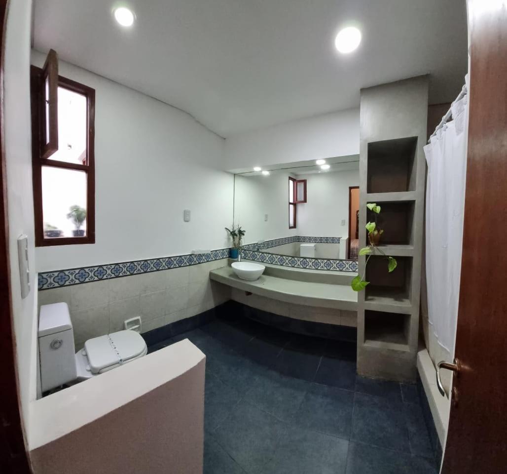Casa Alvarado Hostel Salta Værelse billede