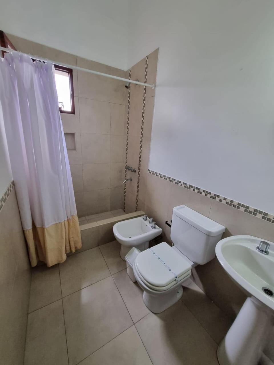 Casa Alvarado Hostel Salta Værelse billede