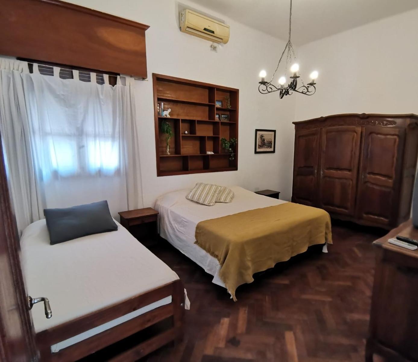Casa Alvarado Hostel Salta Værelse billede